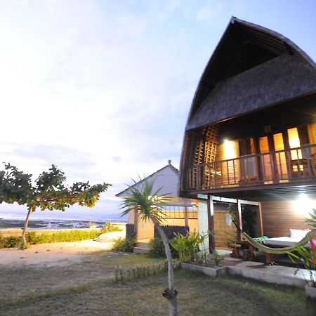 Suka Beach Bungalow Нуса Лембонган Екстериор снимка